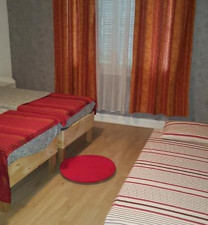 Beau F3, Renove, Calme, En Plein Centre De Nimes Apartment Ngoại thất bức ảnh