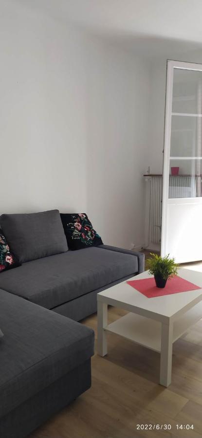 Beau F3, Renove, Calme, En Plein Centre De Nimes Apartment Ngoại thất bức ảnh